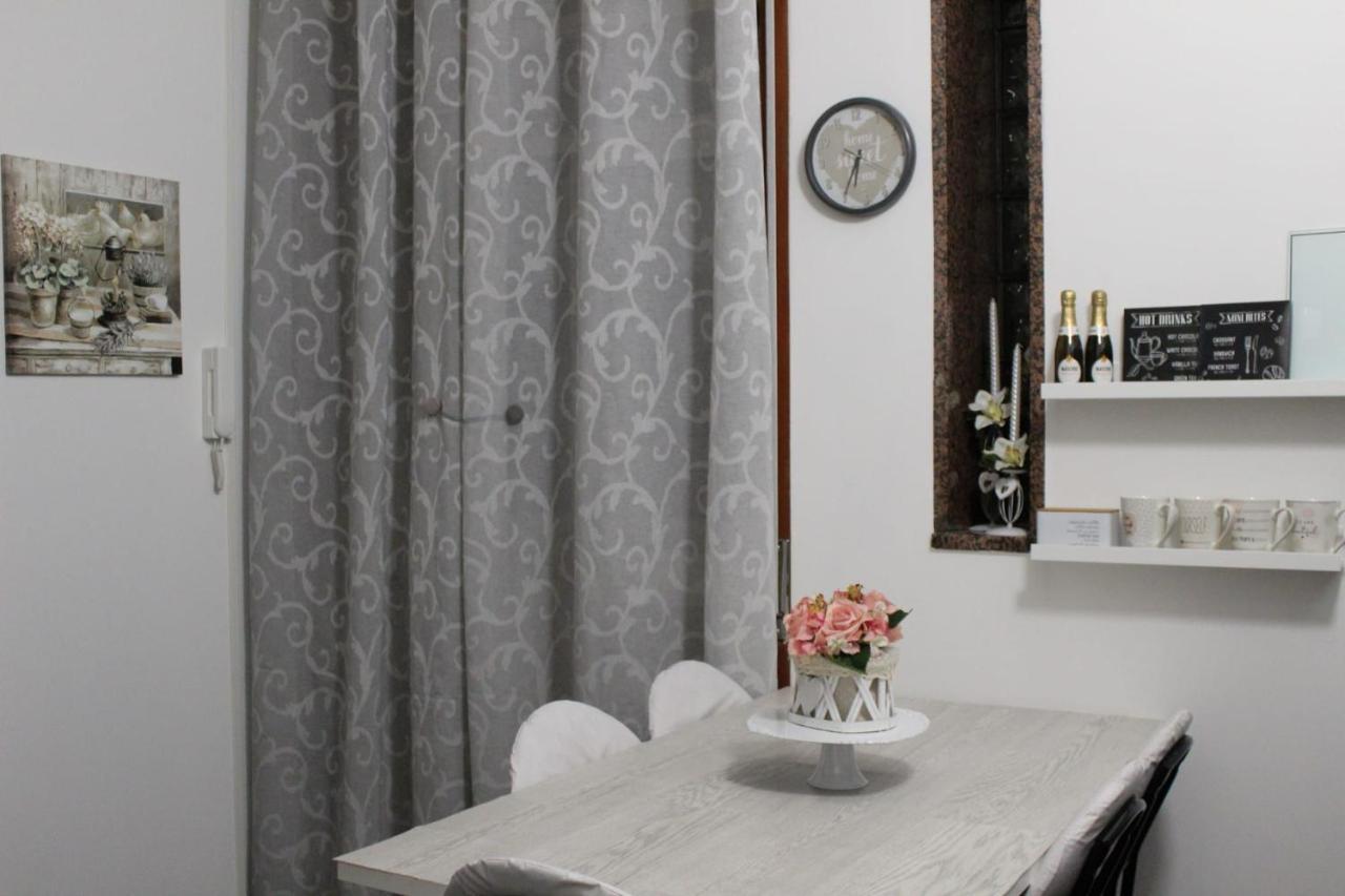 Appartement Chez Les Sœurs à Pompéi Extérieur photo